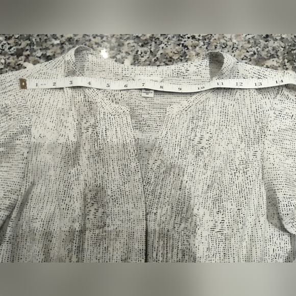 Calvin Klein Blouse - Picture 7 of 9